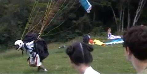 Escola de Atores NA-MORAL-PARAPENTE